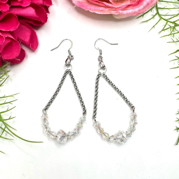 NEW⚜️Aurora Borealis Chain Drop Chandelier Earrings - Picture 1 of 5